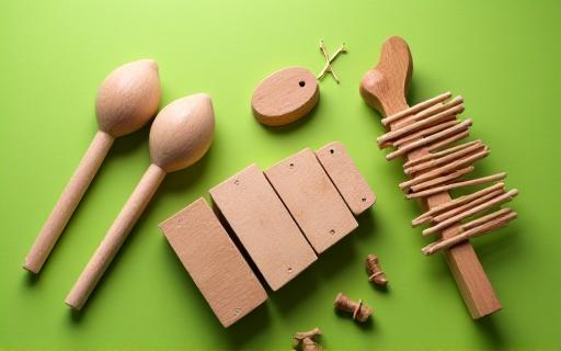Wooden percussion instrument set for children